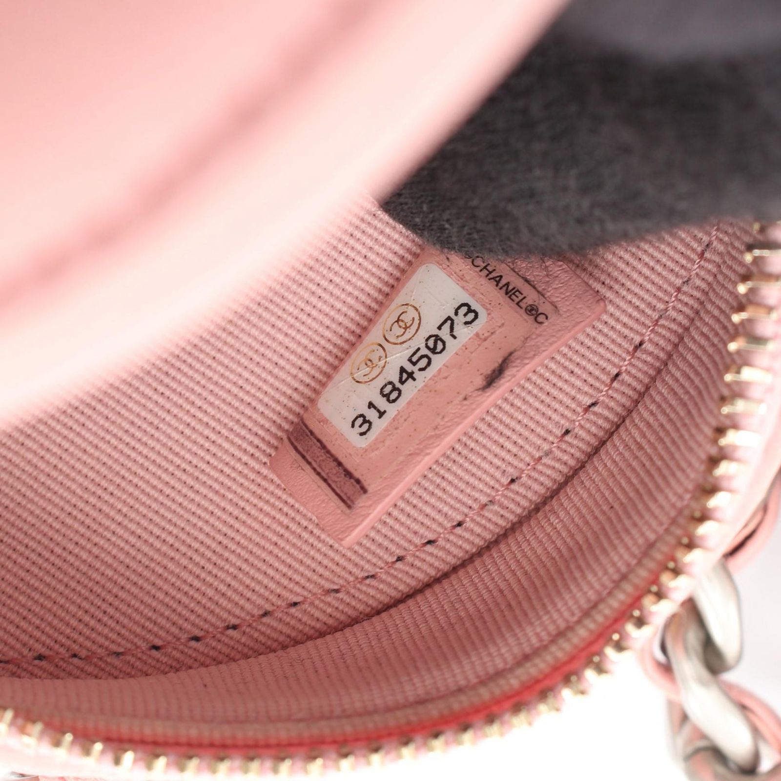 シャネル CHANEL ショルダーバッグ シャネル19 マトラッセ ラウンド 