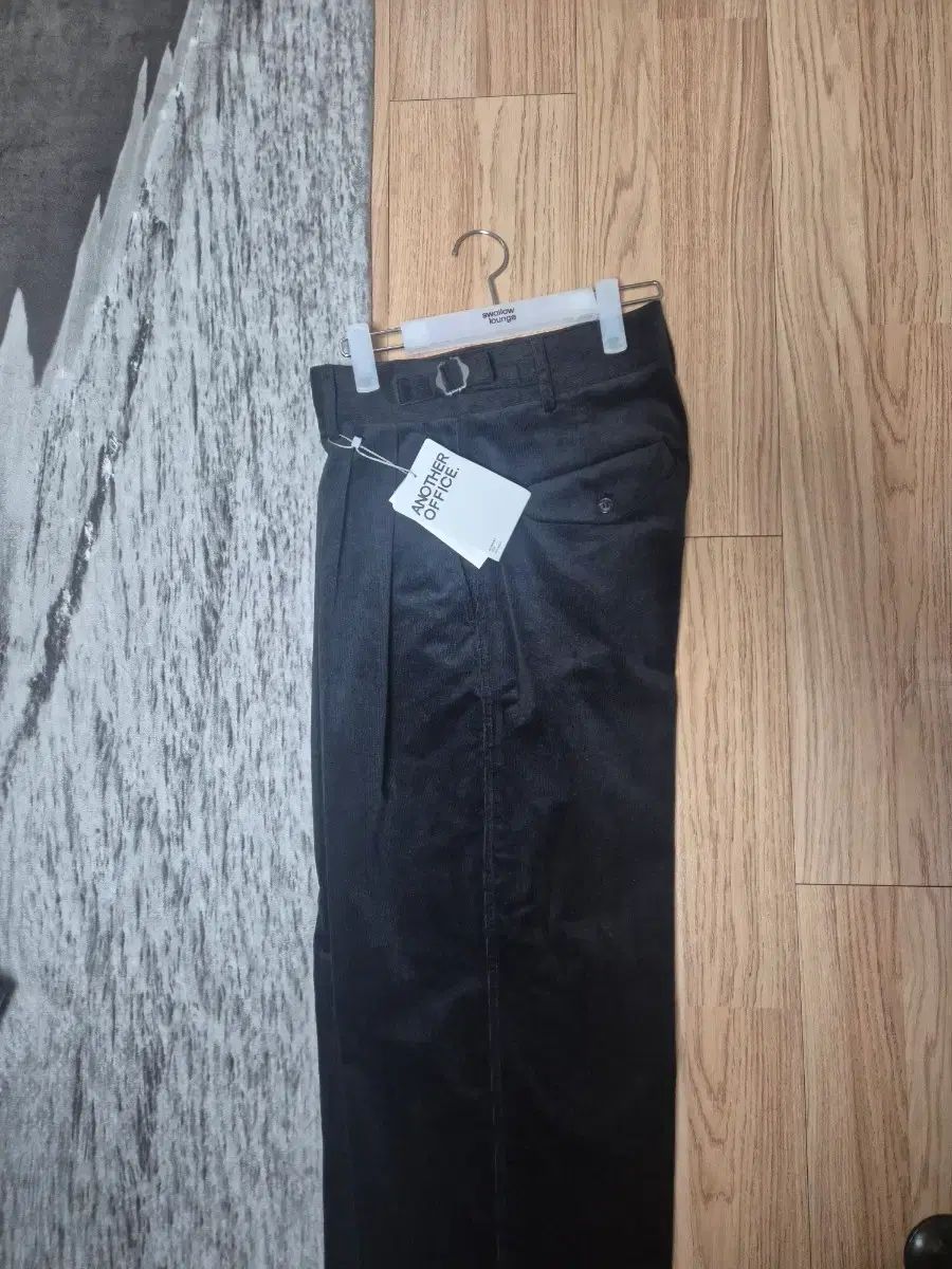 アナザーオフィス ブラック コーデュロイ パンツ 新品