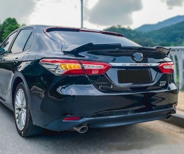 トヨタ カムリ XV70系 AKスタイル リアトランクスポイラー　リアウイング　リアスポイラー 外装カスタム