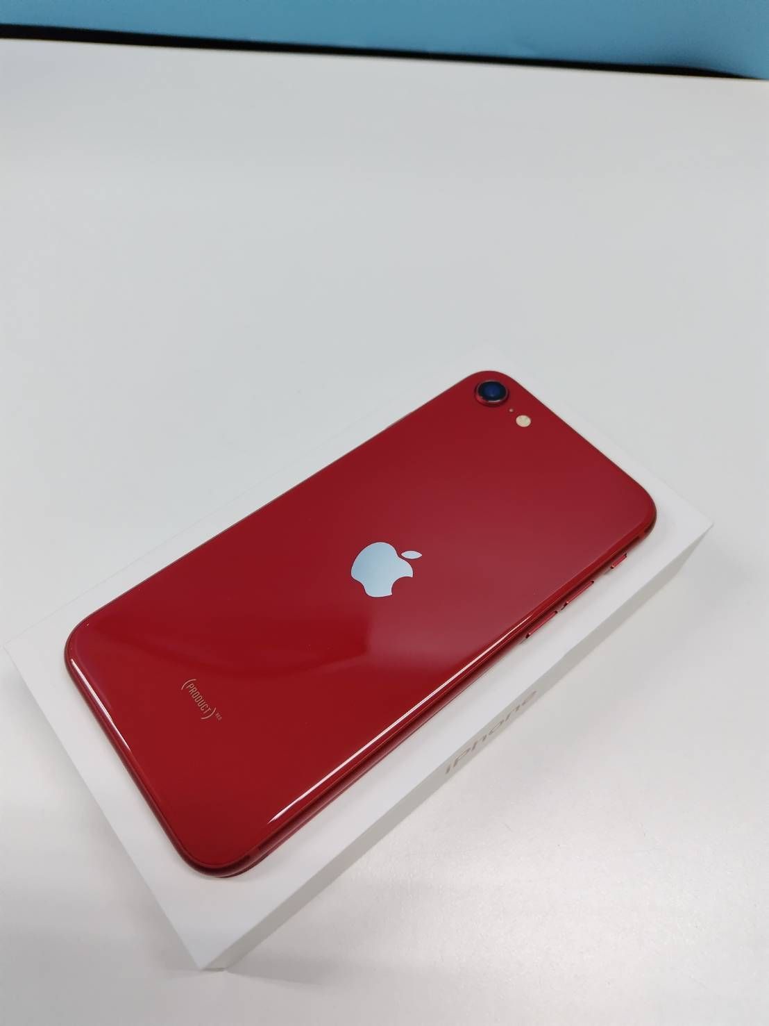SIMフリー】iPhone SE 第3世代/128GB/A2782〈MMYH3J/A〉 - メルカリ