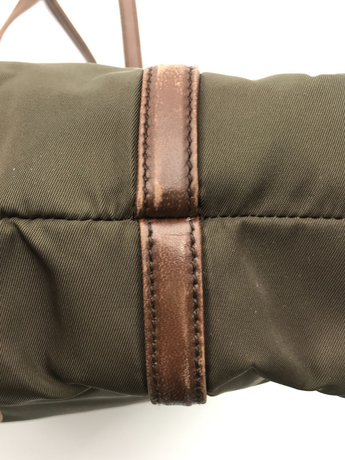 PRADA プラダ 筒型 ショルダーバッグ ナイロン カーキ PRADA プラダ ショルダーバッグ ミニ テスートナイロン 三角ロゴ