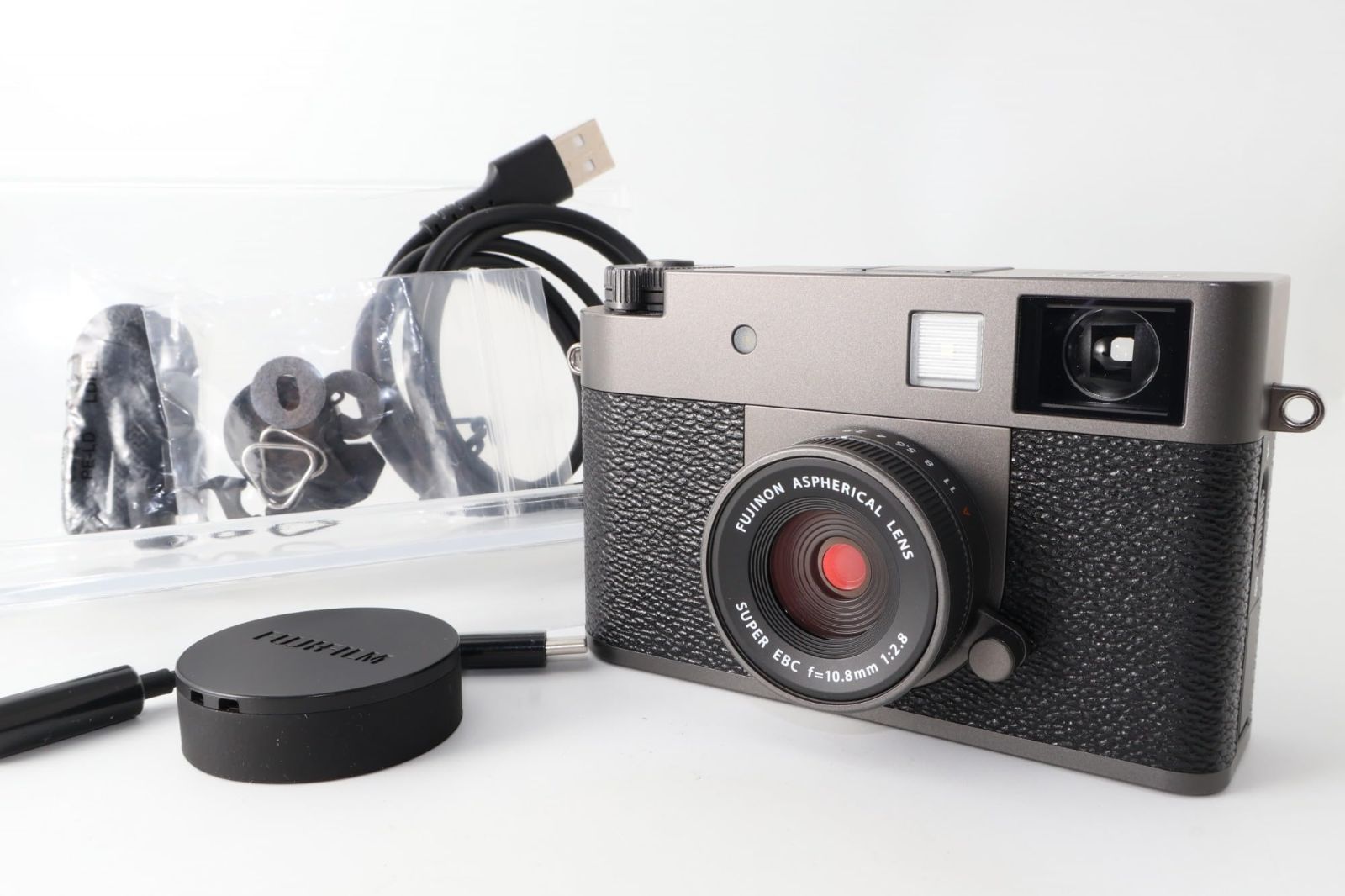 【美品】《 ショット数 7800回》富士フイルム(FUJIFILM) コンパクトデジタルカメラ X-half チャコールシルバー F X-HF1-CS JP 二言語対応