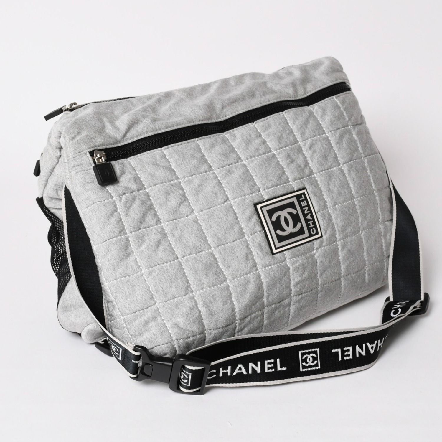CHANEL シャネル スポーツライン ショルダーバッグ A28543 10番台 ココ