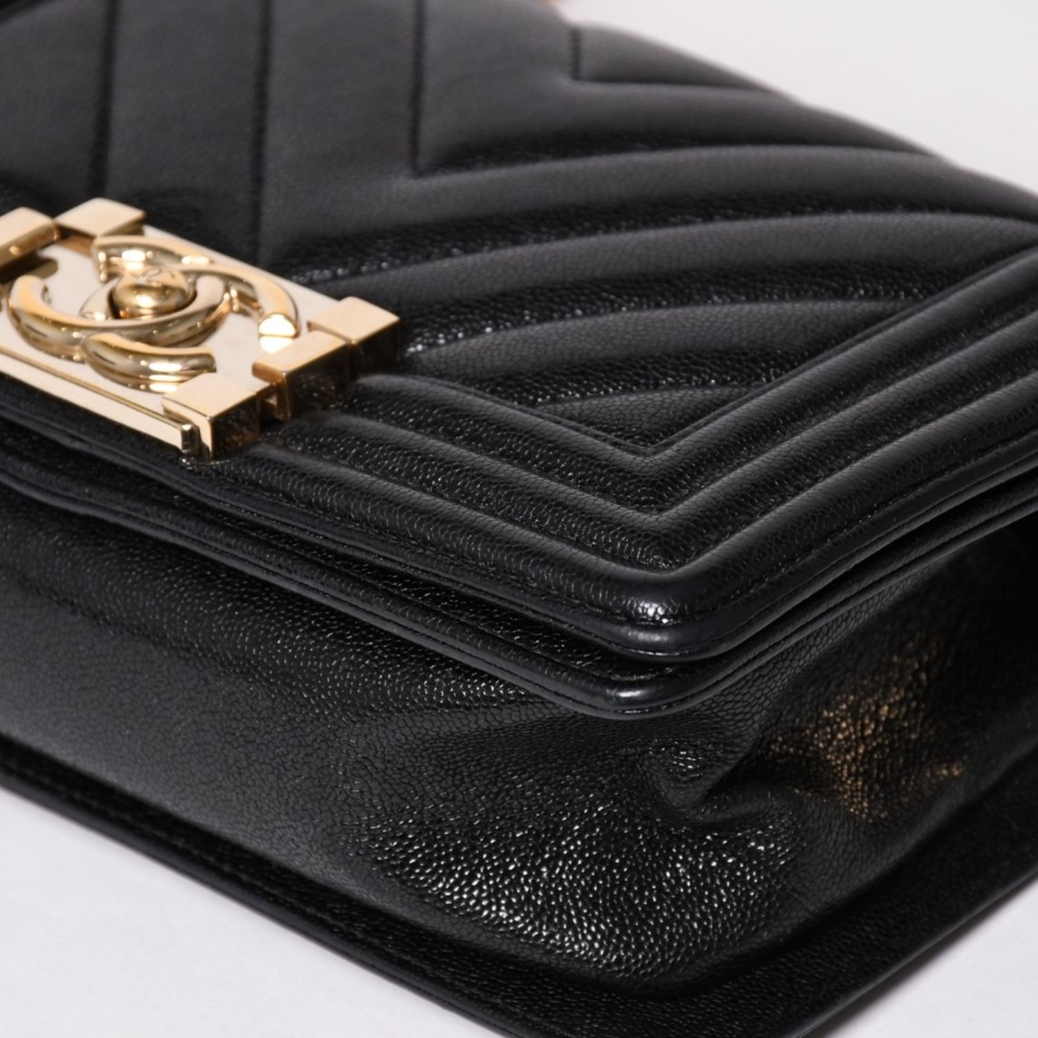 極美品 CHANEL シャネル ボーイシャネル チェーンショルダーバッグ V字 