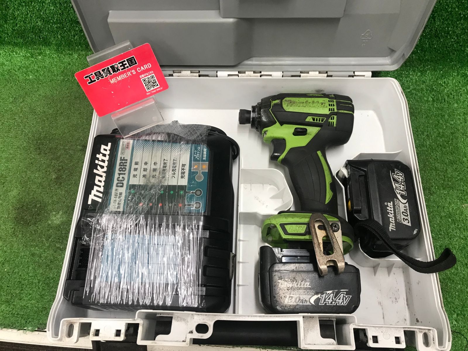 【中古品】【0918】★makita(マキタ) 14.4v充電式インパクトドライバ ライム(3.0Ahバッテリx2/充電器/ケース) TD138DRFXL　IT6QSJHVA7HG