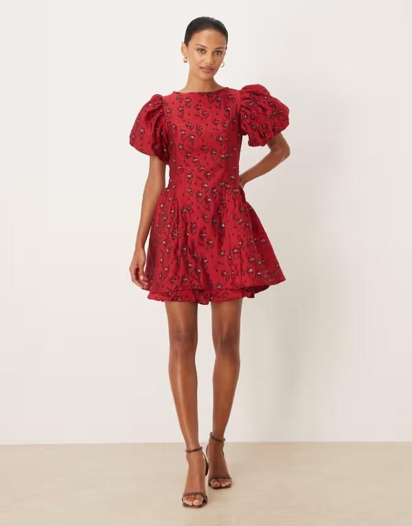 シスタージュン レディース トップス ワンピース フラワー柄 ミニ フラワー Sister Jane floral jacquard puff sleeve mini dress in wine Burgundy バーガンディ