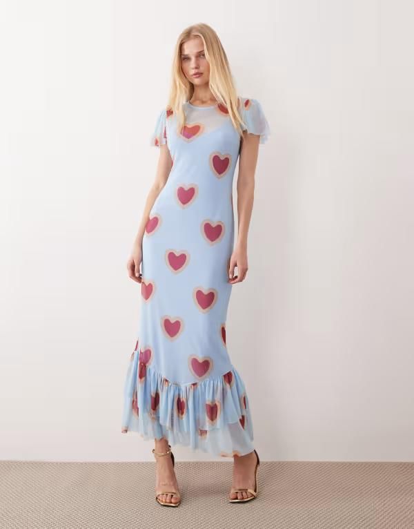 ネバーフリードレスド レディース トップス ワンピース プリント メッシュ マキシ Never Fully Dressed mesh flutter sleeve maxi dress in baby blue heart print BLUE ブルー