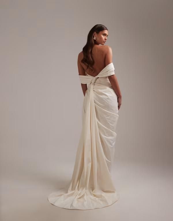 エイソス レディース トップス ワンピース ドレープ マキシ ASOS DESIGN taffeta draped bardotie back maxi wedding dress IVORY アイボリー