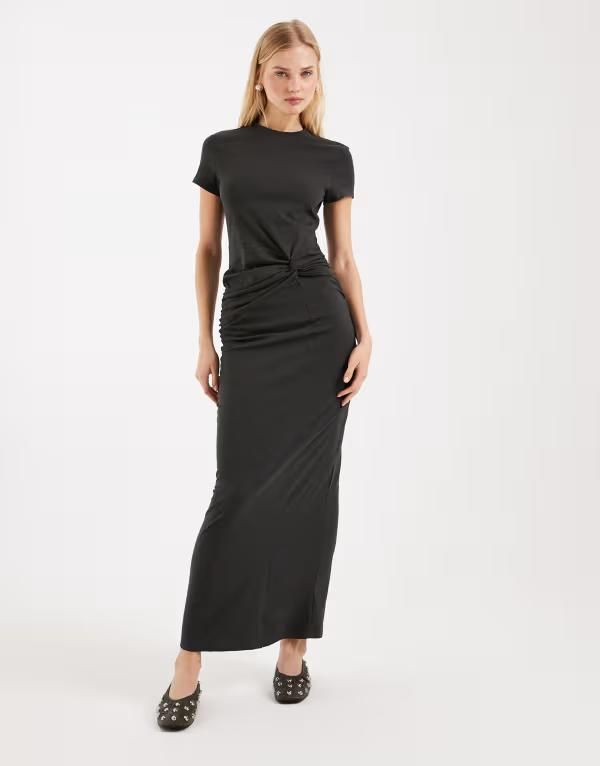 エイソス レディース トップス ワンピース ミディ ASOS DESIGN short sleeve midi dress with twist detail in charcoal チャコール