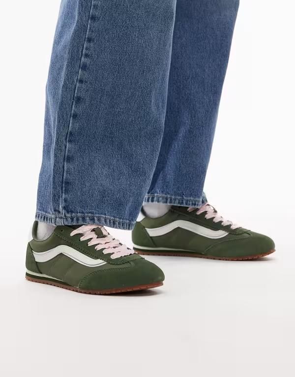 バンズ レディース シューズ スニーカー Vansuper Lowpro sneakers in dark green with pink detailing DARK GREEN グリーン