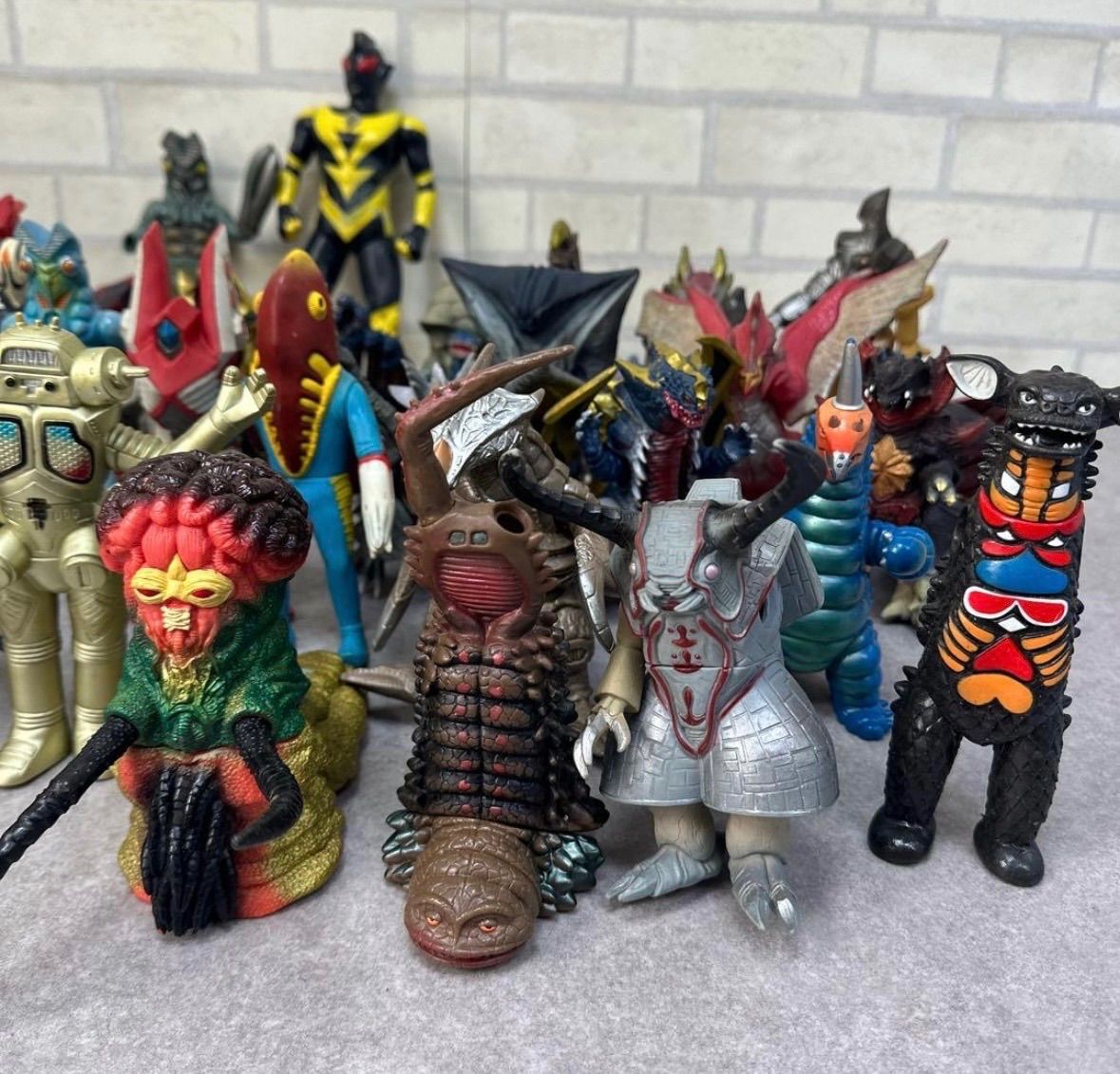 ウルトラマンシリーズ 怪獣 ソフビ おもちゃ 大量 まとめ 円谷プロ 約