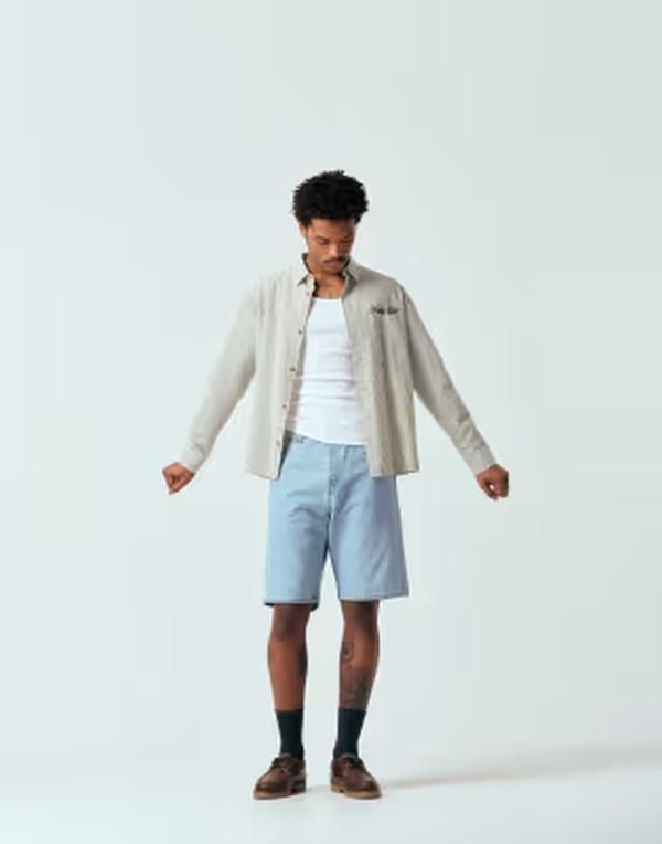 エイソス メンズ トップス シャツ ASOS DESIGN relaxed seersucker striped shirt with chest embroidery Gray グレー