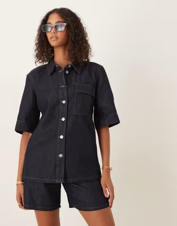 ジェイディーワイ レディース トップス シャツ デニム JDY short sleeve shirt in dark blue denim part of a set MID BLUE ブルー