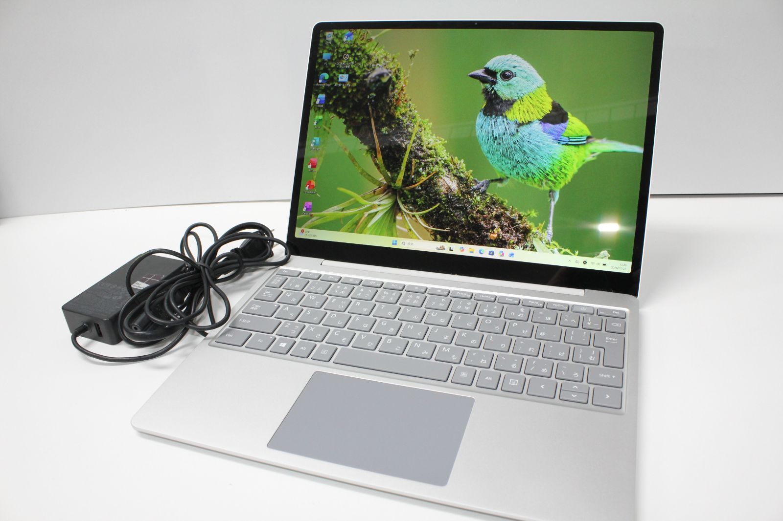 Surface Laptop Go/intel Core i5/128GB/メモリ8GB ⑤ - メルカリ