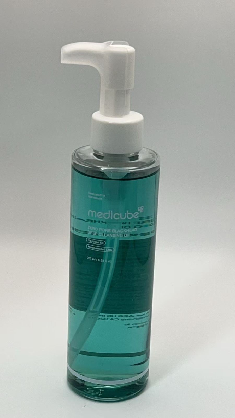 メディキューブ ゼロ毛穴クレンジングオイル 205ml **4422925