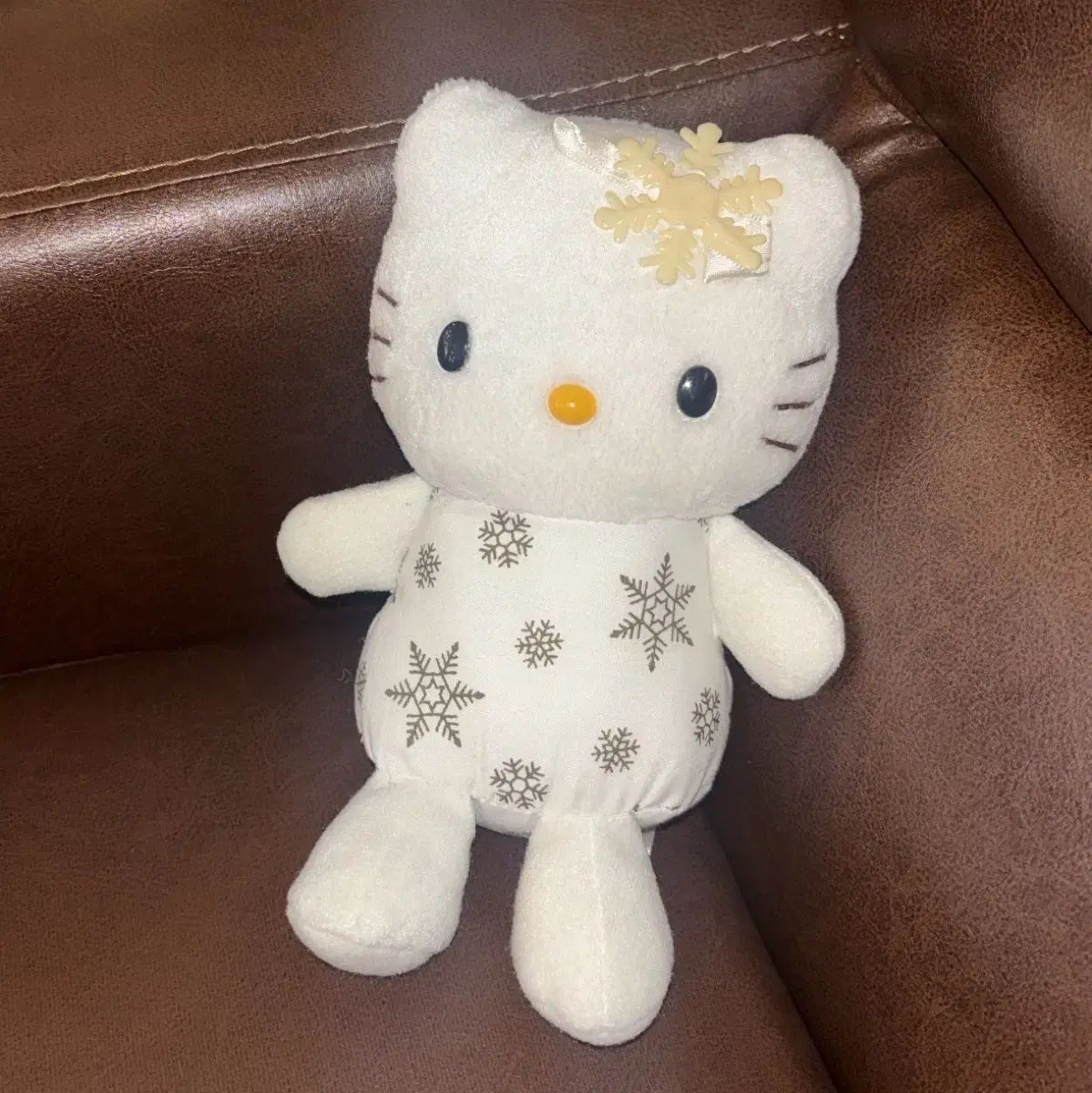 サンリオ ハローキティ 2002年 レトロ人形 雪の結晶キティ おすわりぬいぐるみ ぬい HELLO KITTY