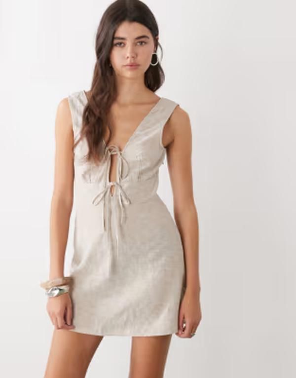 モンキ レディース トップス ワンピース ミニ リネン Monki linen tie front mini dress Beige ベージュ