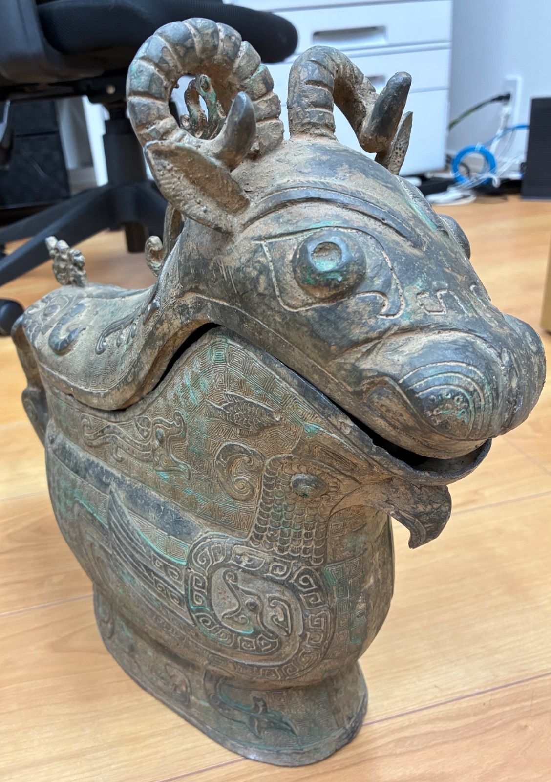 中国古玩 青銅器 獣面鳳鳥紋 觥尊 盛酒器 骨董品 3.54kg
