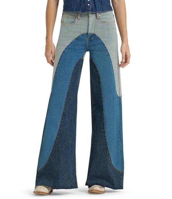 ラングラー レディース ボトムス デニムパンツ ワイドレッグ ジーンズ WranglerR x Lainey Wilson Groovy Wide Leg Jeans Blue ブルー
