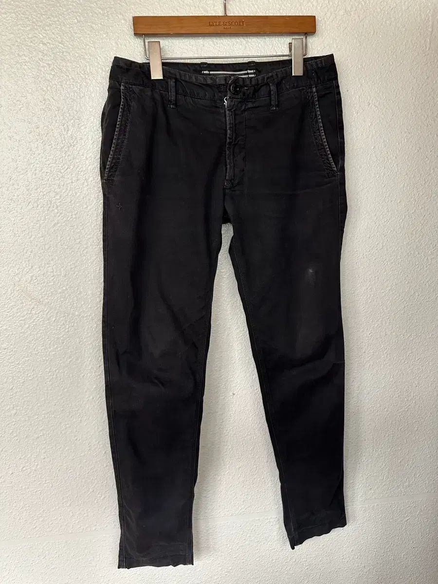 (正規品)STONE ISLAND ストーンアイランド ブラック パンツ 30サイズ