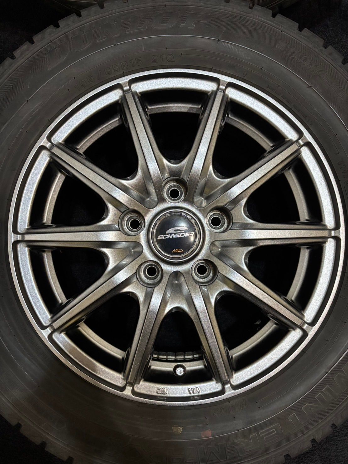 ☆195/65R15 DUNLOP/WINTER MAXX WM02 21年製 SCHNEIDER 15インチ 6J +