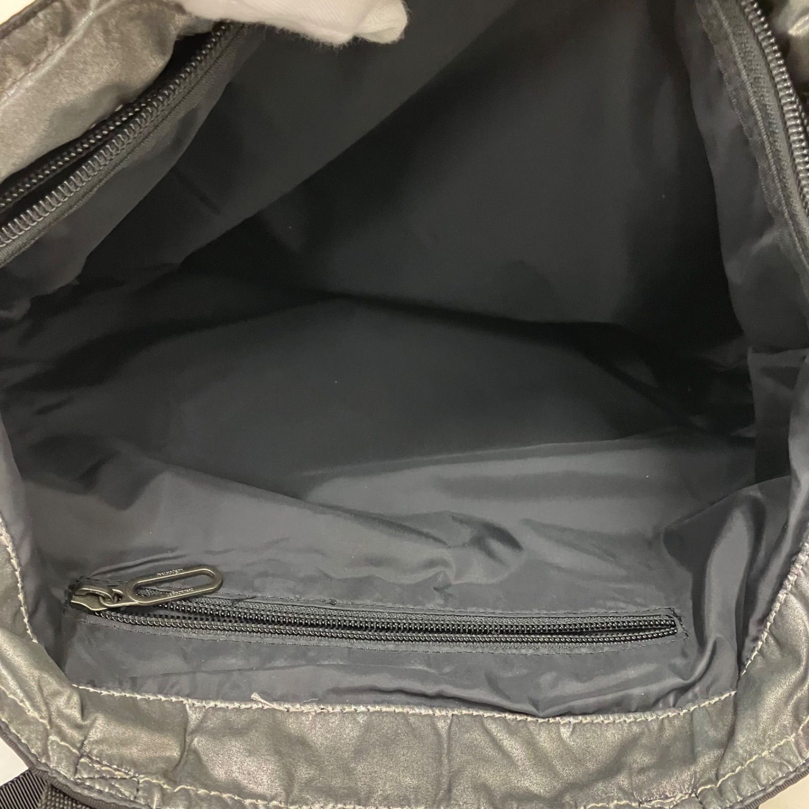 3827 LeSportsac レスポートサック トートバッグ エッセンシャル メタリック シルバー系 ナイロン 軽量 マチ拡張 レディース 3827 LeSportsac レスポートサック トートバッグ エッセンシャル メタリック シルバー系 ナイロン 軽量 マチ拡張 レディース