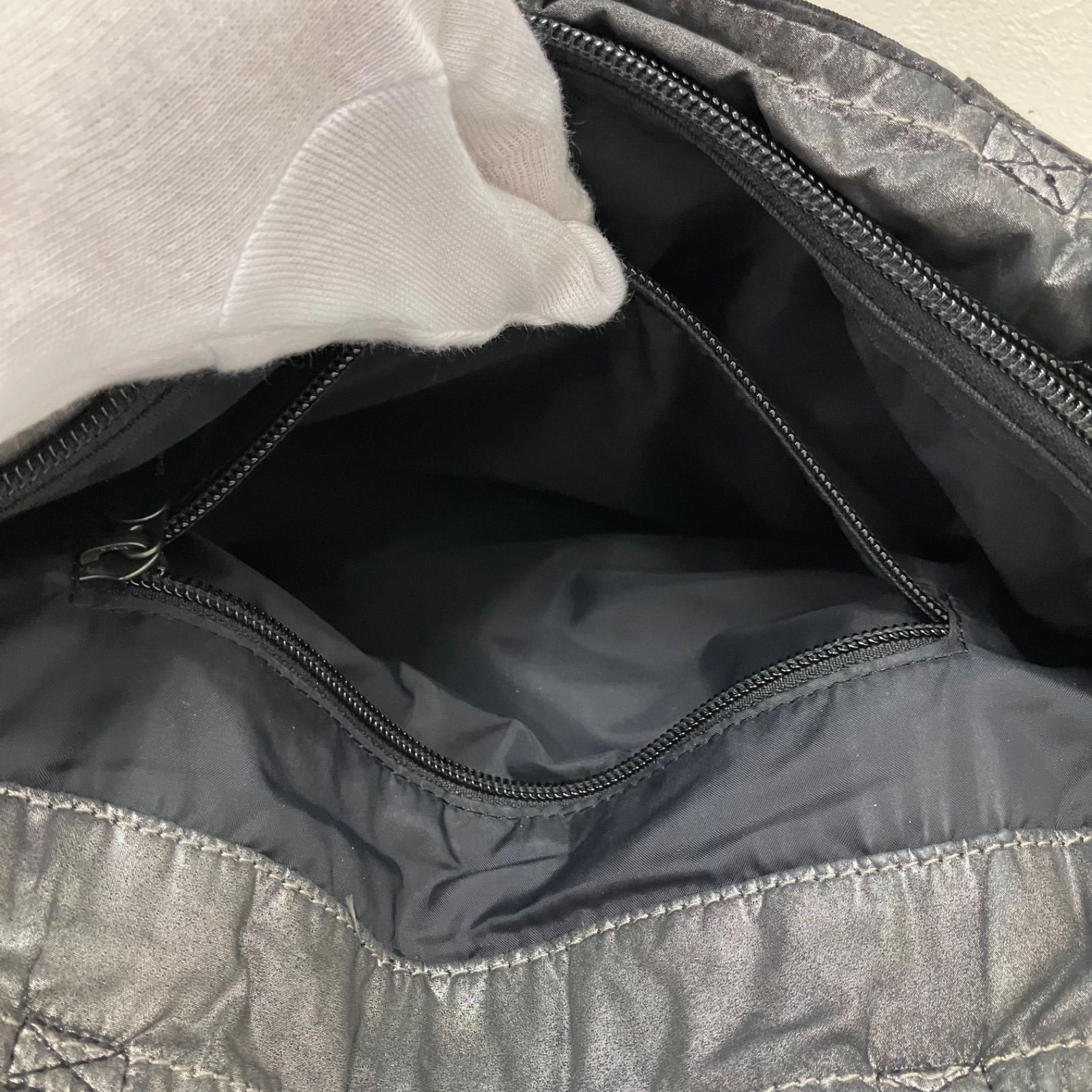 3827 LeSportsac レスポートサック トートバッグ エッセンシャル メタリック シルバー系 ナイロン 軽量 マチ拡張 レディース 3827 LeSportsac レスポートサック トートバッグ エッセンシャル メタリック シルバー系 ナイロン 軽量 マチ拡張 レディース
