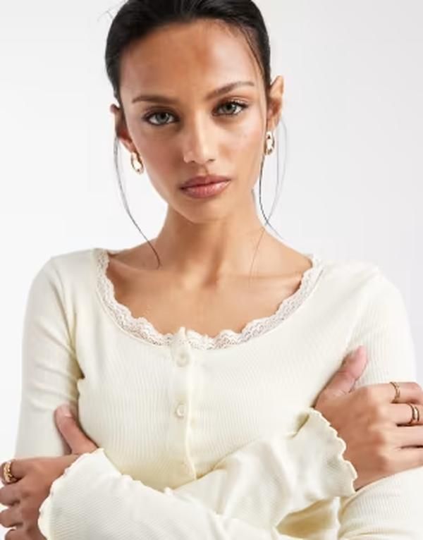 ブレーブソウル レディース トップス シャツ カーディガン レース ニット Brave Soul fine knit cami and cardigan set with lace detail in lemon yellow イエロー