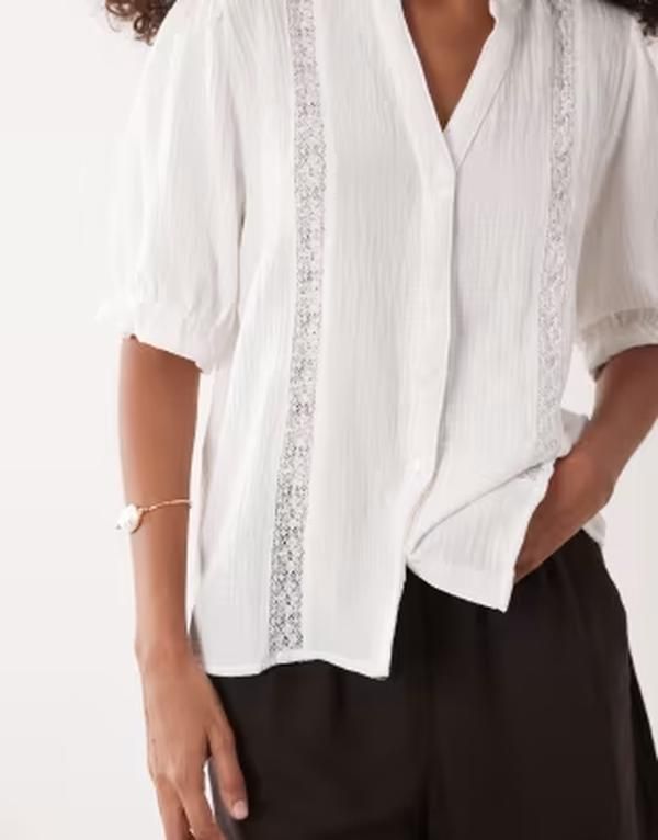 ジェイディーワイ レディース トップス シャツ レース JDY cheesecloth shirt with lace stripedetail CLOUDANCER ホワイト