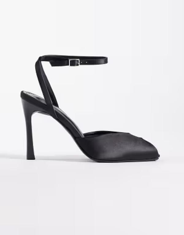 パブリックデザイア レディース シューズ サンダル Public Desire Petuni peep toe sandals Black ブラック