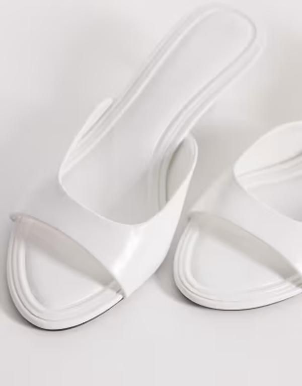 エイソス レディース シューズ サンダル ヒール ASOS DESIGN Highfive kitten heel mules Offwhite オフホワイト