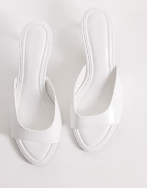 エイソス レディース シューズ サンダル ヒール ASOS DESIGN Highfive kitten heel mules Offwhite オフホワイト