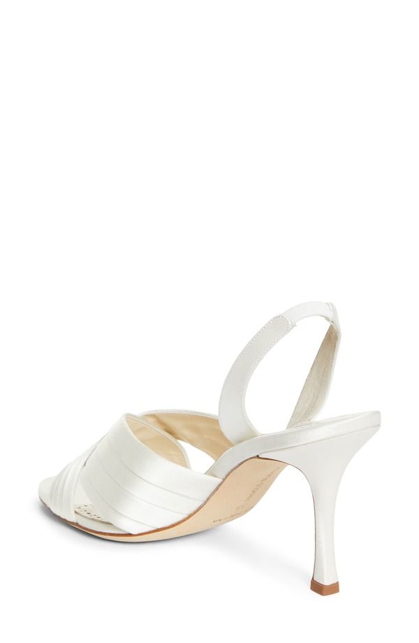 マノロ ブラニク レディース シューズ サンダル Manolo Blahnik Vierasan Slingback Sandalight Cream クリーム