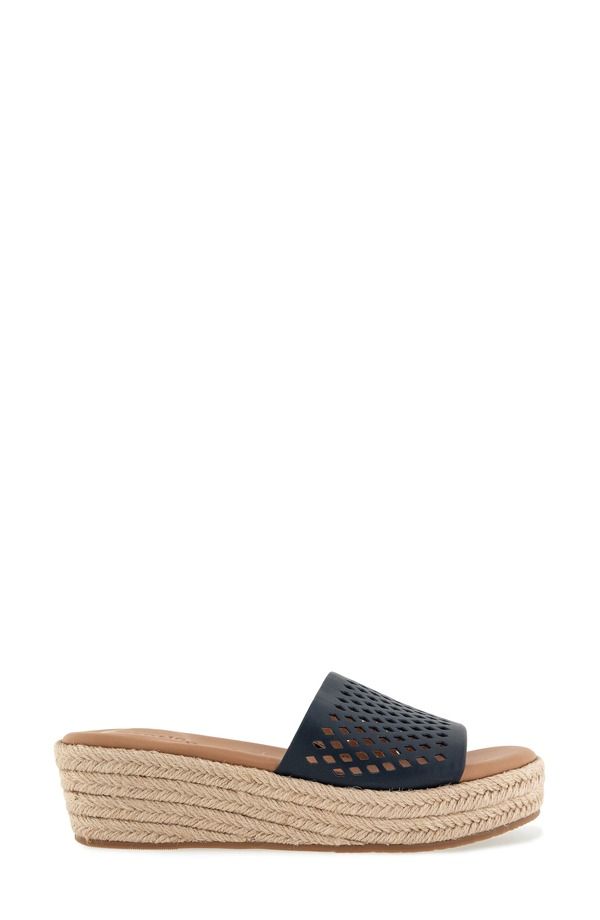 ジェントルソウルズ レディース シューズ サンダル プラットフォーム Gentle Souls Vandy Perforated Platform Slide Sandal Indigo Leather インディゴ ジェントルソウルズ レディース シューズ サンダル プラットフォーム Gentle Souls Vandy Perforated Platform Slide Sandal Indigo Leather インディゴ