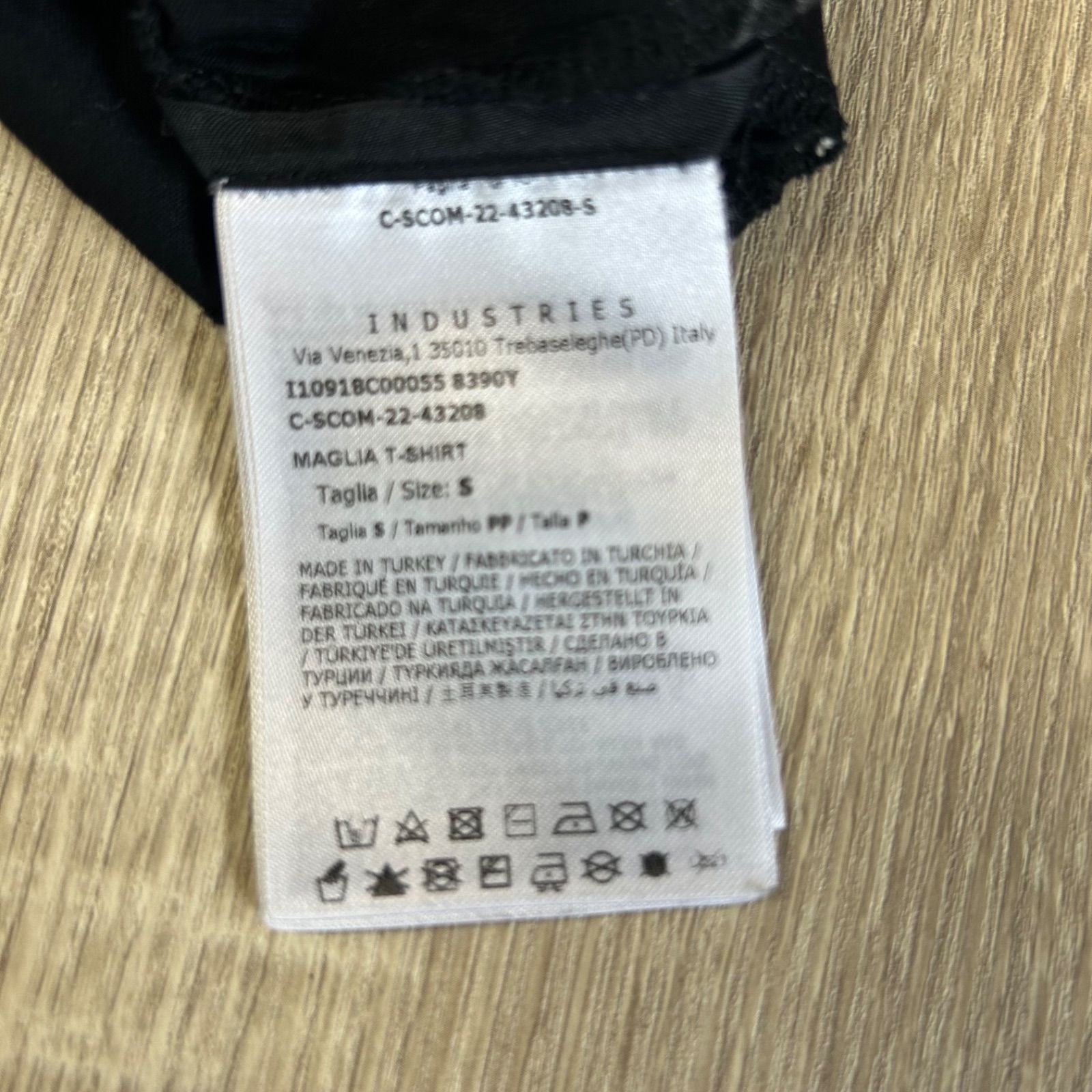 美品】 MONCLER モンクレールラバーワッペン半袖Tシャツ黒S - メルカリ