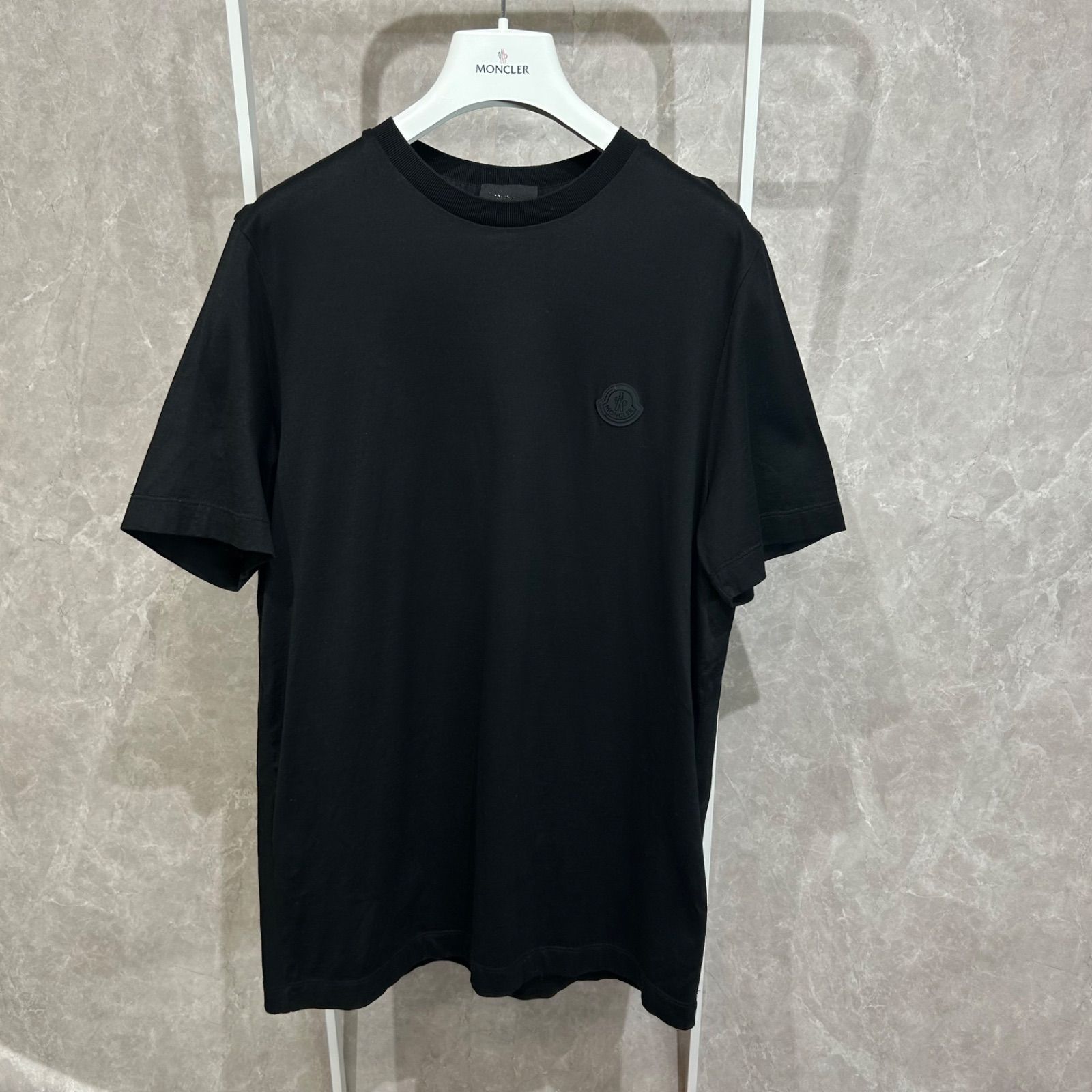 【美品】 MONCLERモンクレールラバーワッペン半袖Tシャツ黒S 美品】 MONCLER モンクレールラバーワッペン半袖Tシャツ黒S - メルカリ