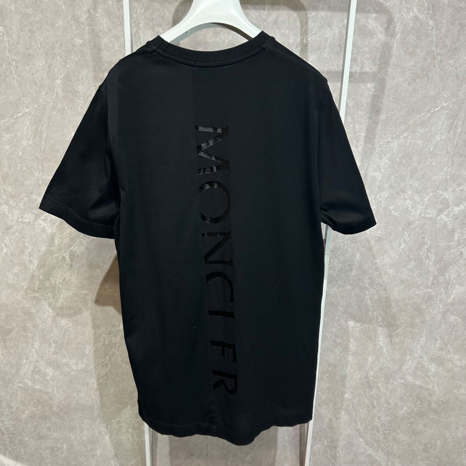 美品】 MONCLER モンクレールラバーワッペン半袖Tシャツ黒S - メルカリ