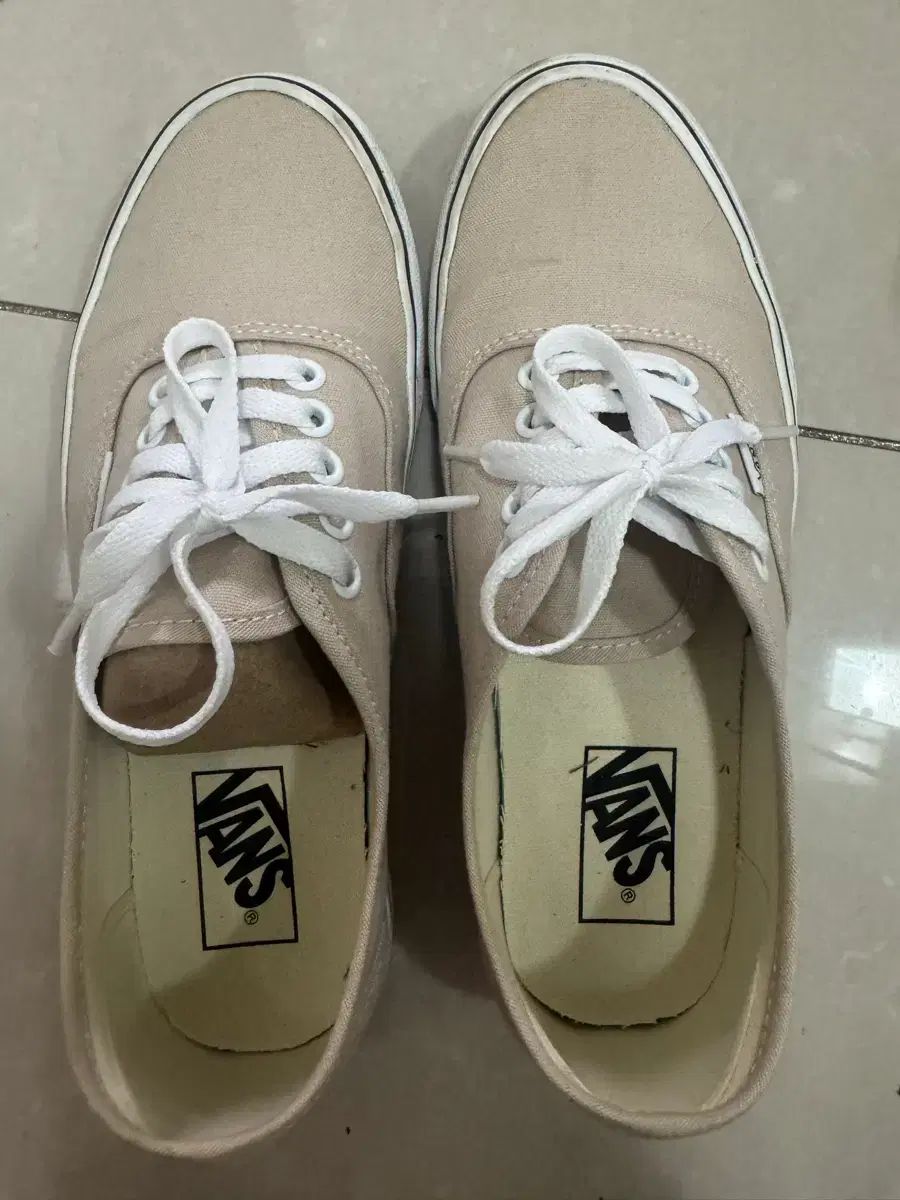 VANS チェッカーボード スニーカー ブラック/白
