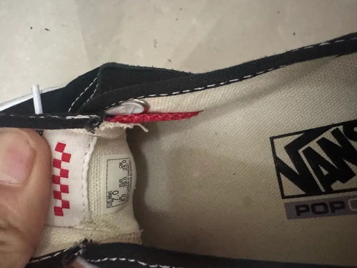 VANS チェッカーボード スニーカー ブラック/白