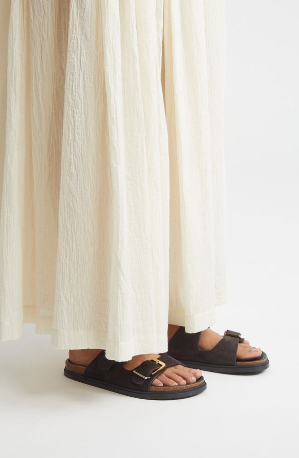 ザ ロウ レディース シューズ サンダル The Row Buckle Slide Sandal Coffee コーヒー ザ ロウ レディース シューズ サンダル The Row Buckle Slide Sandal Coffee コーヒー