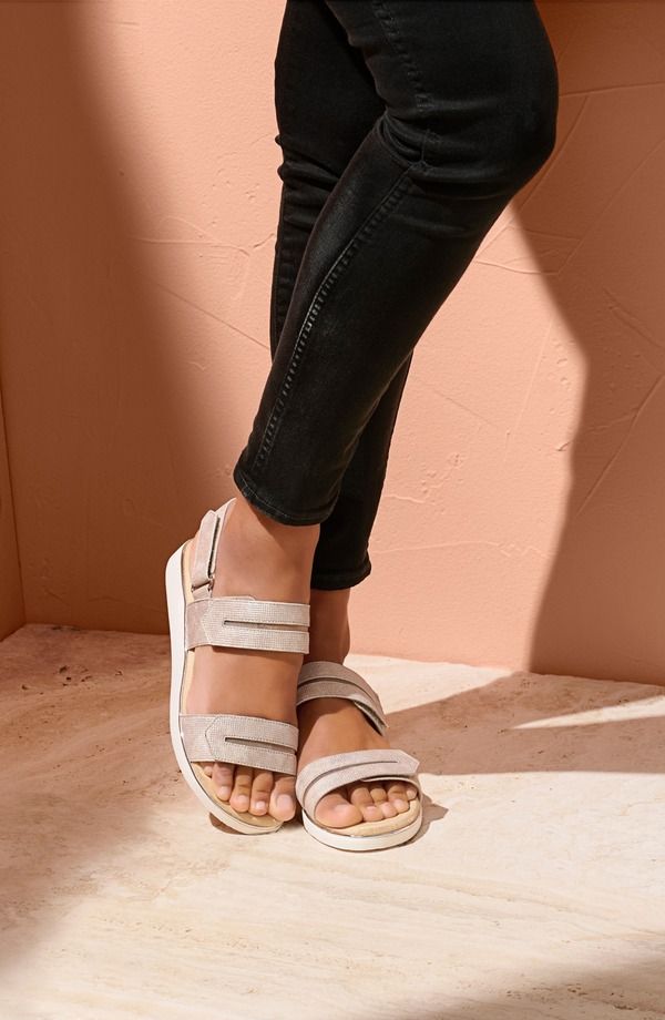 ベネリ レディース シューズ サンダル VANELi Espe Slingback Sandal Tobacco Moenia