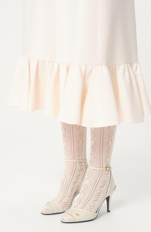 ヴァレンティノ レディース シューズ サンダル アンクル Valentino Garavani Ladycrush Ankle Strap Sandal Ivory アイボリー