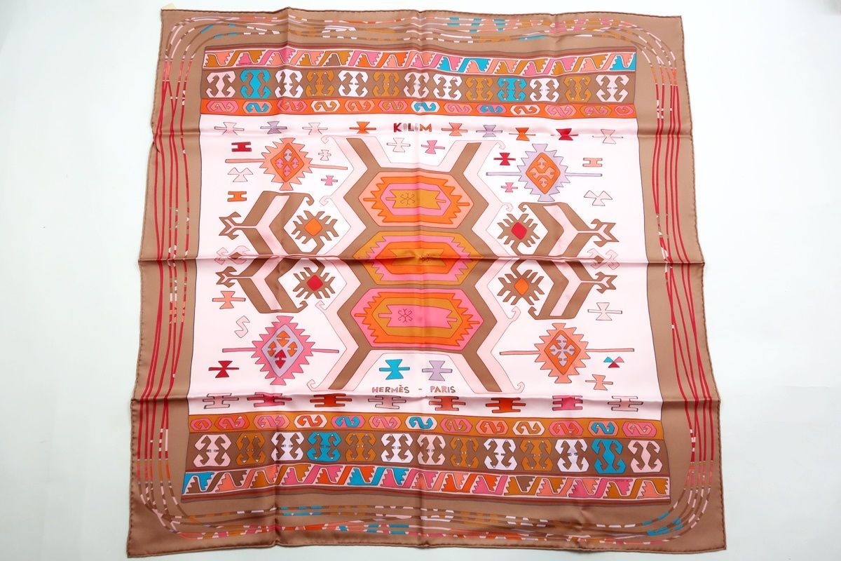 【新品同様・未使用】HERMES エルメス スカーフ カレ90【KILIM】シルク100％ 小物 雑貨【TA98】