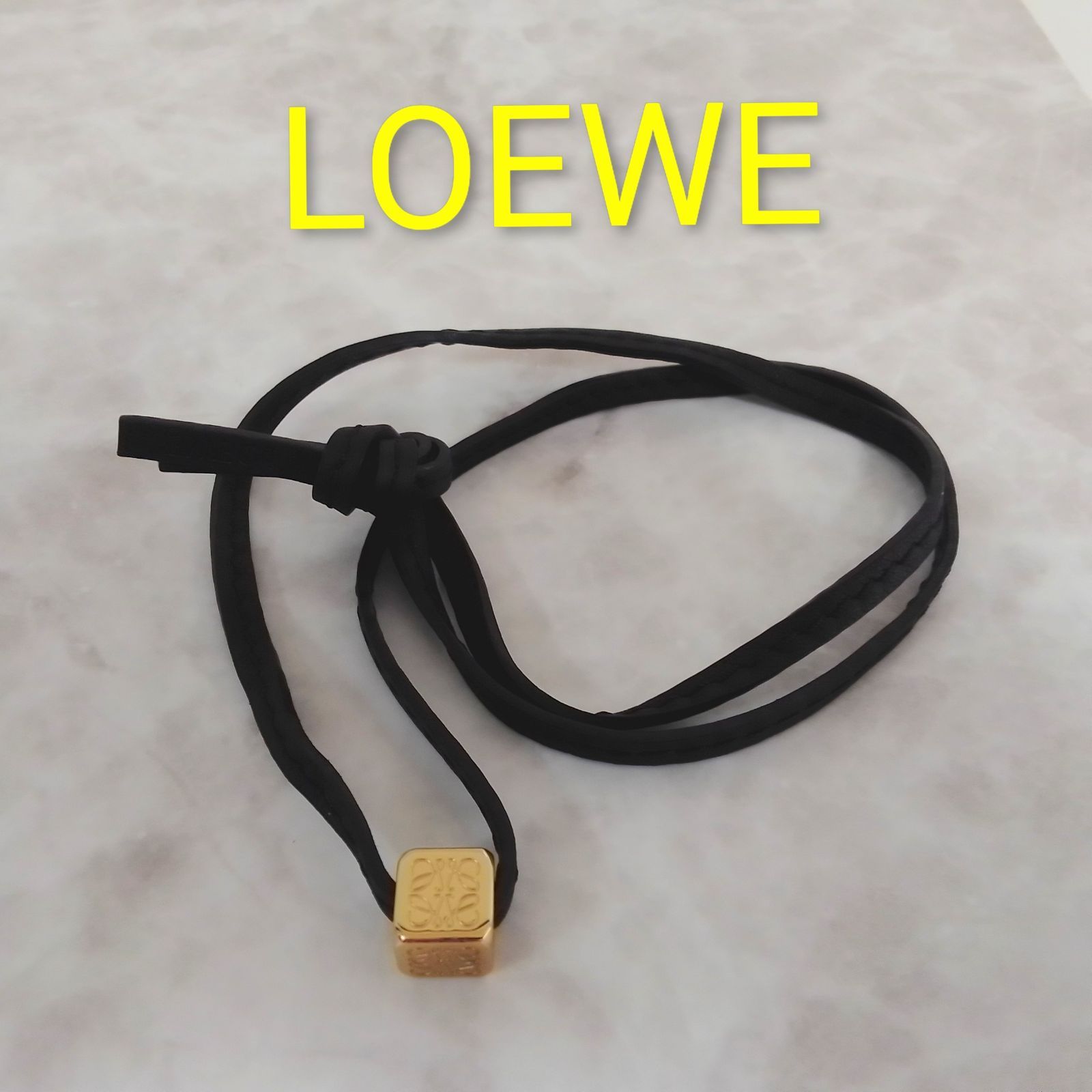 ARG02 ロエベ 美品 アナグラム レザーストラップ ゴールド金具