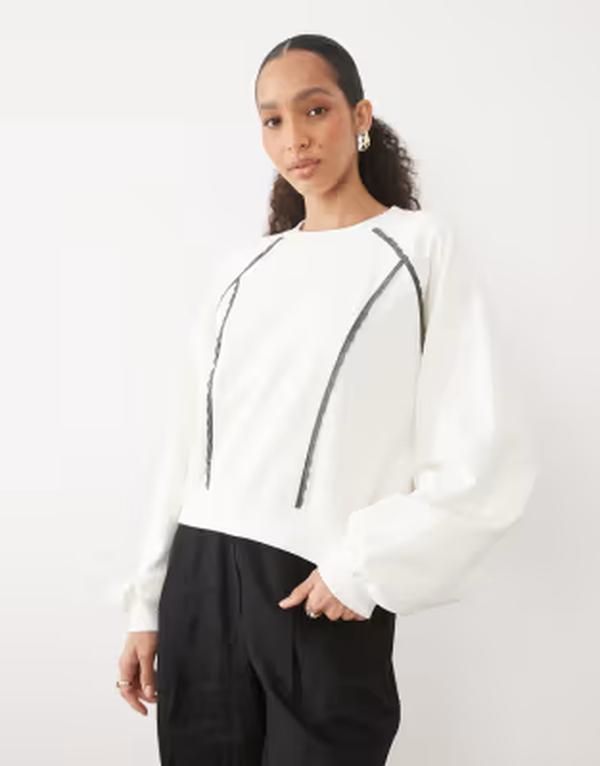 エイソス レディース アウター パーカー・スウェット レーストリム シャツ レース ASOS DESIGN lace trim sweatshirt in cream クリーム