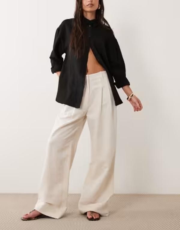 エイソス レディース ボトムス カジュアルパンツ ワイドレッグ リネン ASOS DESIGN tailored wide leg turnupants with linen inatural Natural
