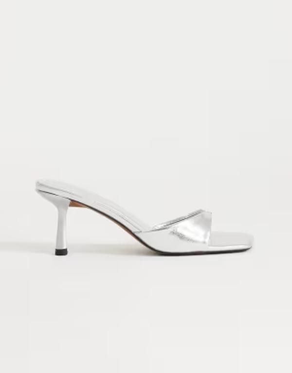 トップショップ レディース シューズ サンダル アシンメトリー ヒール Topshop Sophie asymmetric mid heel mulesILVER シルバー