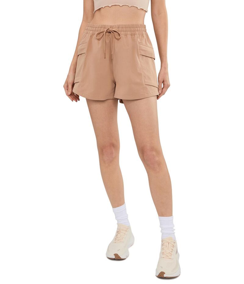 ビヨンドヨガ レディース ボトムス ハーフパンツ・ショーツ ショートパンツ Beyond Yoga Peak 3 Shorts Camel キャメル