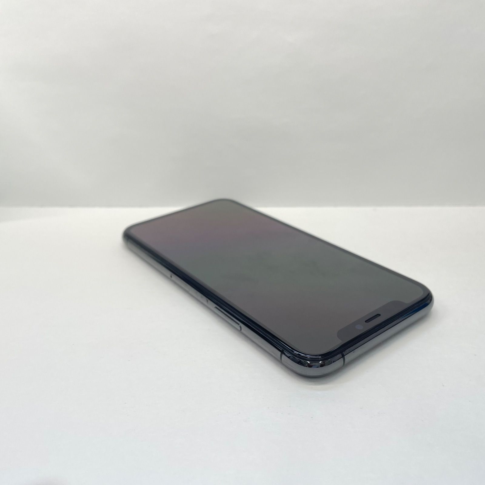 iPhone 11 Pro 256GB SIMフリー バッテリー100% - メルカリ