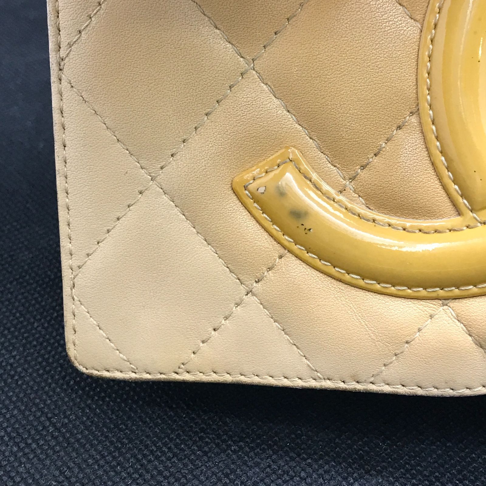 希少 CHANEL シャネル 二つ折り財布 カンボンライン マトラッセ デカ